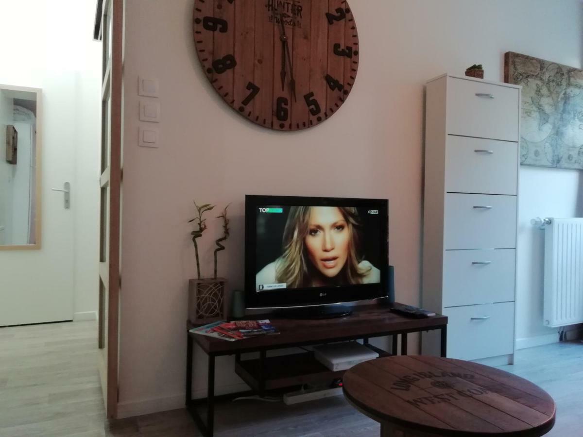 Chic Studio Near Paris Apartamento Saint-Denis  Exterior foto