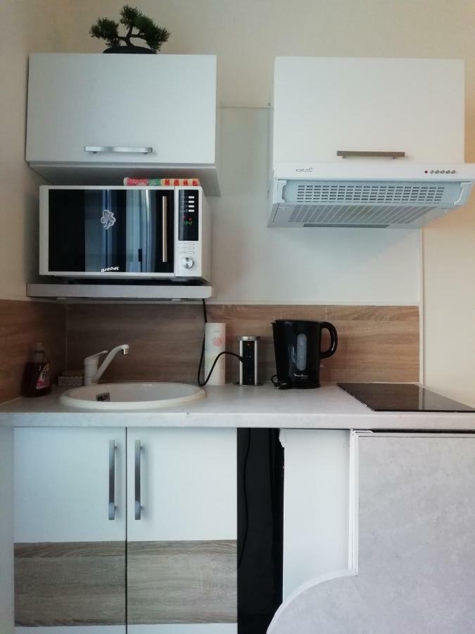 Chic Studio Near Paris Apartamento Saint-Denis  Exterior foto